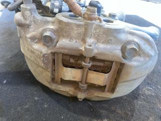 Ступица левая передняя TOYOTA CELSIOR UCF31 3UZFE 3 ракурс