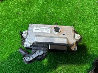 Блок efi HONDA N-BOX JF4 37820-5YT-968 4 ракурс