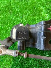 Датчик контроля высоты правый передний TOYOTA CROWN MAJESTA UZS187 89405-30120 2 ракурс