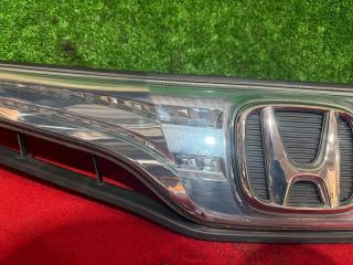 Решетка радиатора HONDA FIT GP1 71121-TF2-901-M1 3 ракурс