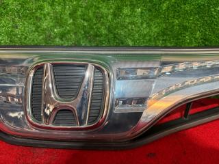 Решетка радиатора HONDA FIT GP1 71121-TF2-901-M1 4 ракурс