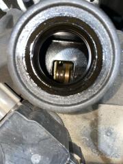 Двигатель NISSAN SERENA TNC24 QR20DE 275156A 3 ракурс