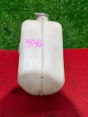 Бачок стеклоомывателя TOYOTA HIACE LH80 060351-095 2 ракурс Бачок стеклоомывателя TOYOTA HIACE LH80 060351-095 2 ракурс