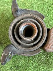 Подушка балки задняя TOYOTA CROWN MAJESTA JZS149 3 ракурс