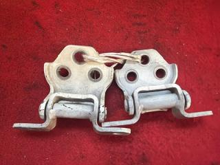 Петля дверная левая передняя TOYOTA HIACE KDH205 68710-26020 2 ракурс