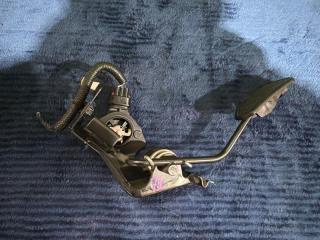 Педаль газа TOYOTA ALPHARD