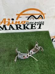 Петля дверная правая передняя HONDA AIRWAVE GJ1 1 ракурс Петля дверная правая передняя HONDA AIRWAVE GJ1 1 ракурс