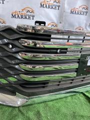 Решетка радиатора TOYOTA VOXY ZWR90 53102-V1020   53111-V1040 3 ракурс