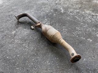 Глушитель TOYOTA HIACE KDH205 2KDFTV 17410-30090 3 ракурс