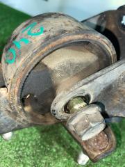 Подушка двигателя задняя TOYOTA SPRINTER CARIB AE115 7AFE 3 ракурс Подушка двигателя задняя TOYOTA SPRINTER CARIB AE115 7AFE 3 ракурс