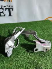 Петля капота передняя TOYOTA Mark II Wagon Blit GX110 5 ракурс