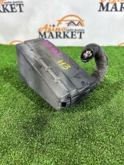 Блок предохранителей HONDA FIT GD1 38252-SAA-003 2 ракурс