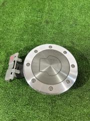 Лючок бензобака MITSUBISHI COLT PLUS Z27W 2 ракурс