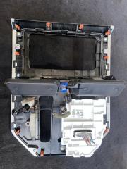Блок управления климат-контролем TOYOTA TANK M900A 3 ракурс