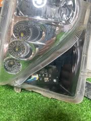 Туманка правая TOYOTA PRIUS ZVW55 11439-70687 2 ракурс