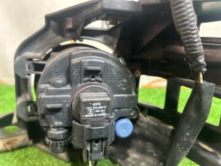 Туманка правая TOYOTA VOXY ZRR75 81481-28310 4 ракурс