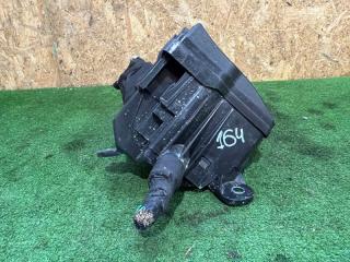 Блок предохранителей TOYOTA YARIS MXPA15 82741-K0050 2 ракурс