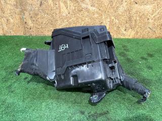 Блок предохранителей TOYOTA YARIS MXPA15 82741-K0050 3 ракурс
