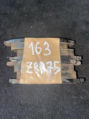 Тормозные колодки задние TOYOTA NOAH ZRR75 3ZRFAE 0446644010 1 ракурс