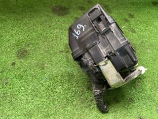 Блок предохранителей TOYOTA PASSO M710A 1KRFE 82111-B1G40 5 ракурс