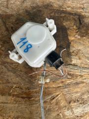 Замок 5-й двери NISSAN NV100 CLIPPER U72V MN111479 5 ракурс