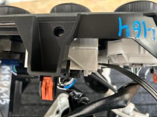 Блок управления климат-контролем TOYOTA YARIS MXPA15 55906-K0010 4 ракурс