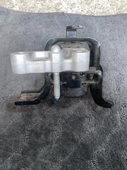 Подушка двигателя правая TOYOTA YARIS MXPA15 M15A 3 ракурс