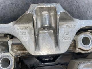 Подушка двигателя правая A180 W176 M270910
