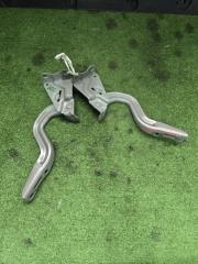Петля капота TOYOTA YARIS MXPA15 53420-K0040 1 ракурс Петля капота TOYOTA YARIS MXPA15 53420-K0040 1 ракурс