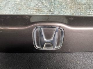 Накладка 5-й двери HONDA STREAM RN7 74890-SMA-00 4 ракурс
