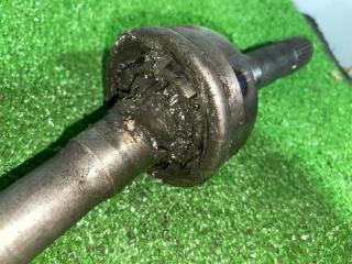 Полуось левая передняя SUZUKI JIMNY JB23W K6A 4410281A80 3 ракурс