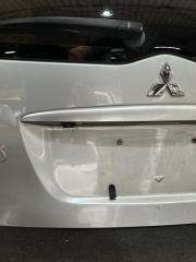 Дверь 5-я MITSUBISHI GRANDIS NA4W 5 ракурс