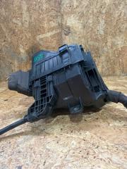 Блок предохранителей TOYOTA YARIS MXPA15 82741-K0050 2 ракурс