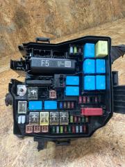 Блок предохранителей TOYOTA YARIS MXPA15 82741-K0050 5 ракурс
