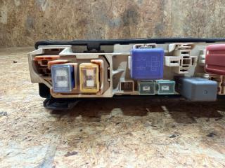 Блок предохранителей TOYOTA VISTA CV40 3CT 82720-32020 5 ракурс