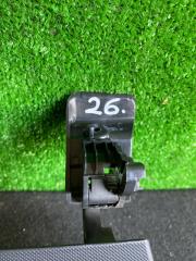 Крышка бардачка левая передняя TOYOTA NOAH AZR65 55042-28030-B0 4 ракурс Крышка бардачка левая передняя TOYOTA NOAH AZR65 55042-28030-B0 4 ракурс