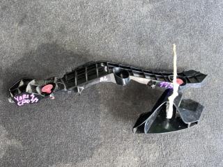 Крепление бампера левое заднее TOYOTA YARIS CROSS MXPJ15 52576-52210. 52563-52060 2 ракурс