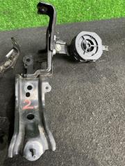 Замок капота TOYOTA YARIS CROSS MXPJ15 53510-52750 3 ракурс
