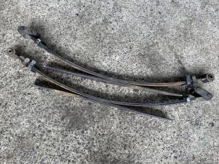 Рессоры задняя NISSAN DATSUN RMD22 QD32 1 ракурс