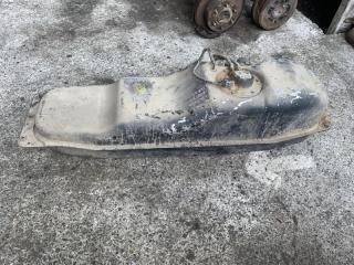 Топливный бак NISSAN DATSUN RMD22 QD32 17202-2S400 2 ракурс