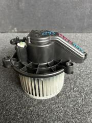 Мотор печки SUZUKI EVERY DA17V 2 ракурс Мотор печки SUZUKI EVERY DA17V 2 ракурс