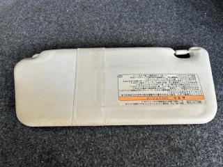 Козырек правый передний TOYOTA WISH ZNE14 5 ракурс