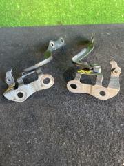 Петля капота TOYOTA BELTA NCP96 5342052240 3 ракурс