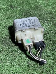 Реле стартера TOYOTA HIACE LH80 2L 28300-48010 2 ракурс Реле стартера TOYOTA HIACE LH80 2L 28300-48010 2 ракурс
