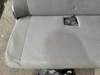Сиденье заднее NISSAN NV350 CARAVAN VW6E26 5 ракурс Сиденье заднее NISSAN NV350 CARAVAN VW6E26 5 ракурс
