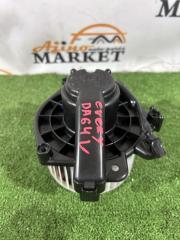 Мотор печки SUZUKI EVERY DA64V 51151-47280 3 ракурс Мотор печки SUZUKI EVERY DA64V 51151-47280 3 ракурс