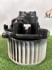 Мотор печки SUZUKI EVERY DA64V 51151-47280 5 ракурс Мотор печки SUZUKI EVERY DA64V 51151-47280 5 ракурс