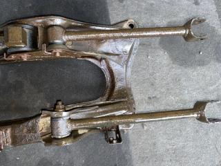 Балка подвески задняя TOYOTA SPRINTER AE104 4AFE 51206-12050 5 ракурс Балка подвески задняя TOYOTA SPRINTER AE104 4AFE 51206-12050 5 ракурс