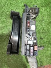 Блок предохранителей TOYOTA COROLLA FIELDER NZE124 1NZFE 82741-12020 2 ракурс