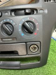 Блок управления климат-контролем TOYOTA PROBOX NCP59 55405-52190-B0 5 ракурс